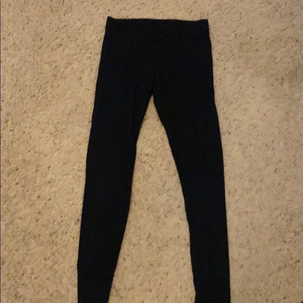 2 pair of pink leggings